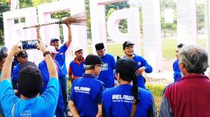 Relawan Clean The City Kota Bogor Bebersih Taman Sempur
