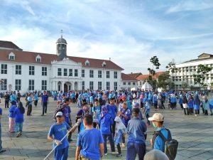 Awali Tahun 2018, Ribuan Warga Ahmadiyah Gelar Aksi Clean The City