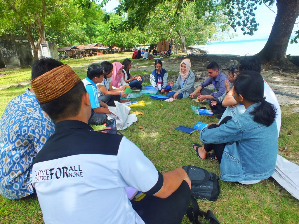 Bersama 120 Pemuda Lintas Agama, Pemuda Ahmadiyah Hadiri Interfaith Youth Camp di Ambon