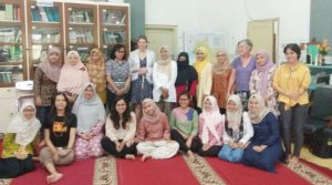 Mengenal Perempuan Lintas Iman, Kemenlu Belanda Berkunjung ke Lajnah Imaillah Yogyakarta
