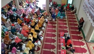 Belasan Majelis Talim Ngaji Bareng di Masjid Mubarak