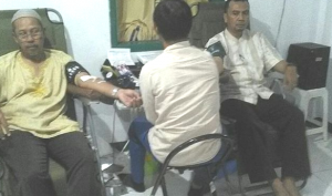 Ratusan Warga Ahmadiyah Se-Bogor Raya Donor Darah Jelang Maghrib