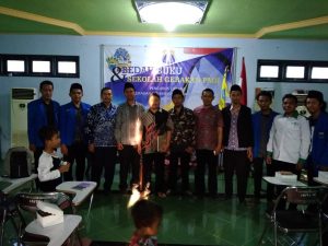 Bedah Buku, “Dari Membela Tuhan ke Membela Manusia”
