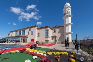 Pemimpin Ahmadiyah Meresmikan Masjid Baru di Philadelphia, USA.