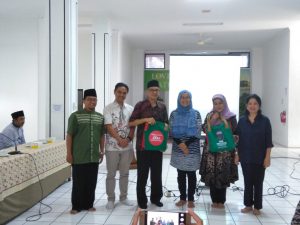 Ramah tamah Pengurus Pusat Jemaat Ahmadiyah Indonesia dengan Komisi Nasional Anti Kekerasan terhadap Perempuan (Komnas Perempuan).