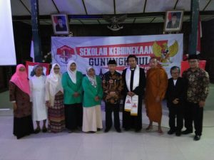 Ahmadiyah Gunungkidul Hadiri Malam Inagurasi Sekolah Kebhinekaan Remaja 2018
