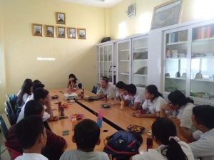 Siswa SMU St. Thomas Tabayyun ke Masjid Ahmadiyah Medan