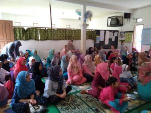 Kehadiran Simpatisan Non Ahmadi Mewarnai Semarak Pengajian Muslimah Ahmadiyah