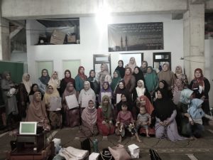 Muslimah Ahmadiyah Jakarta Utara Beri Penghargaan Kepada Lansia di Lingkungan Masjid