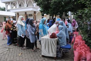 Meniti Ketakwaan dan Ukhuwah melalui Bakti Sosial ke-2 oleh Lajnah Imaillah Paninggilan