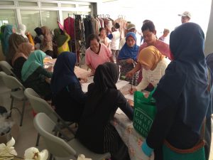 Muslimah Ahmadiyah Jakarta Pusat Guyub Rukun Bersama Warga