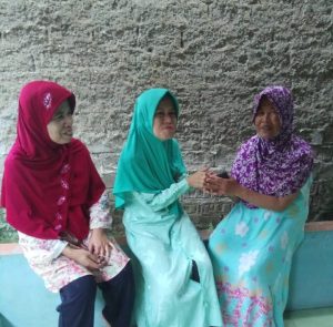 Muslimah Ahmadiyah Cikalong Kulon Peduli