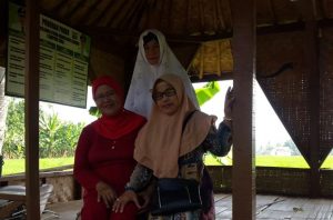 Rabtah Perdana Lajnah Imaillah Cipeuyeum Ke Ibu Lurah