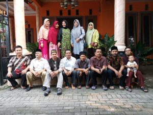 JAI Paninggilan Silaturahmi Lebaran dengan Bapak Lurah