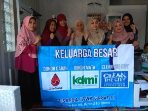 LAJNAH IMAILLAH CISARUA JALIN SILATURAHIM KE KOMUNITAS PEDULI LINGKUNGAN