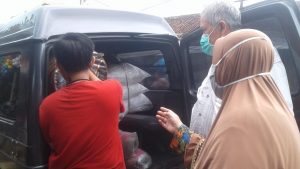 Ahmadiyah Warung Kiara Berikan Bantuan kepada Mubayin Baru
