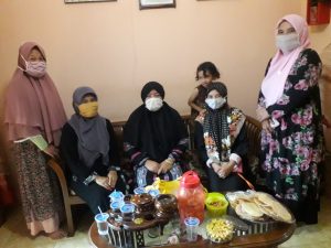 Muawwanah Lajnah Ciandam dan Silaturahmi kepada Ibu Kades