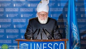 Rusia-Ukraina Memanas, Pemimpin Ahmadiyah Internasional Ingatkan Bahaya Perang Dunia