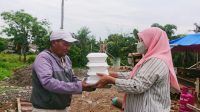 Semangat Peduli di Musim Pancaroba, LI Gondrong Tangerang Bagikan Nasi Box di Jumat Berkah