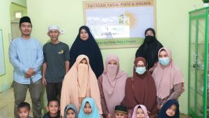 Ahmadiyah Samarinda Berbagi Kebahagiaan Ramadan di Panti Asuhan ‘Rumah Harapan’