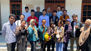 Ingin Kenal dari Dekat, Pers Mahasiswa SEJUK Silaturahmi ke JAI Denpasar