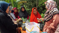 Semarak Ramadhan 1444 H, Lajnah Imaillah Baros Cianjur Gelar Bazar Sembako Murah