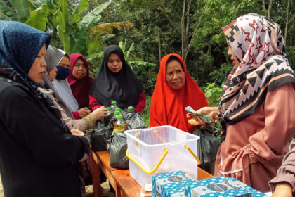 bazar Ramadhan sembako murah Lajnah Imaillah Baros.