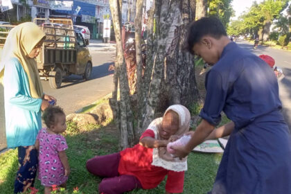 MKAI Bengkulu bagikan takjil gratis kepada warga dan tunawisma.