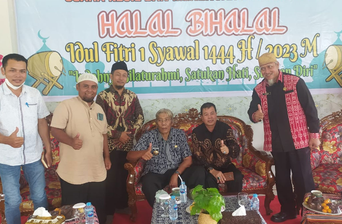 Jemaat Ahmadiyah Sintang hadiri halal bi halal