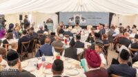 Masjid Pertama di Scunthorpe Inggris Resmi Dibuka oleh Pemimpin Muslim Ahmadiyah (aba)