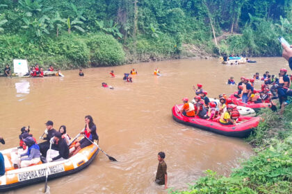 Clean the city Medan gerakan bersih sungai Deli