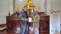 Gusdurian Wonosobo Gelar Refleksi Harlah Pancasila, Mubaligh Ahmadiyah Hadiahkan Buku