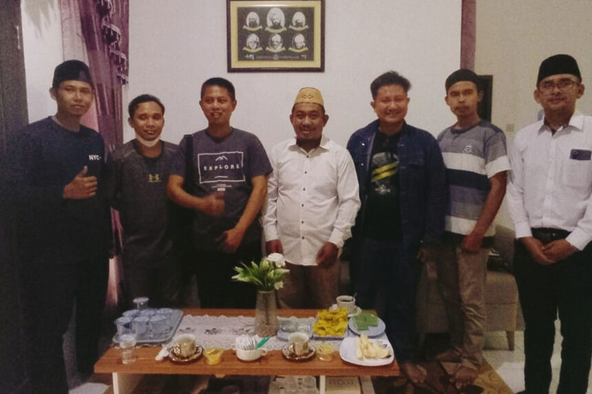 Mubaligh Jemaat Ahmadiyah yang tugas di Wonosobo dapat kunjungan dari dosen IAIN Sultan Amai Gorontalo.