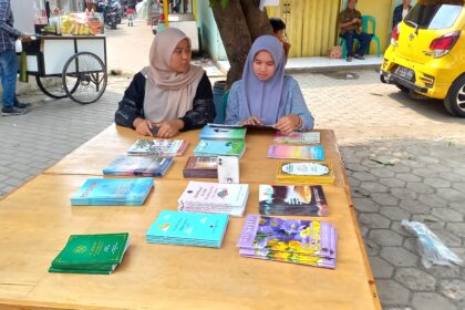 Pameran buku di Ijtima Lajnah Jabar 01