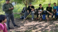 Semangat dan Kompak, Anggota JAI Soreang Taklukan Gunung Hawu