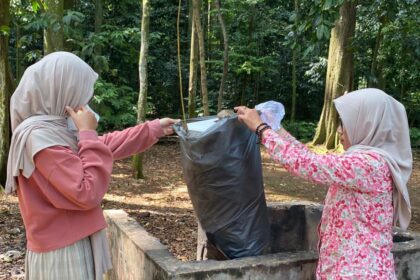 Clean The Situ Gede wisata Tarbiyat Lajnah Imaillah Cibereum Bogor