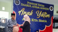 Lajnah Imaillah Bandung Wetan Beri Santunan ke Anak Yatim, Silaturahmi Tetap Terjaga