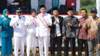 Sumbang Hadiah Lomba 17an, JAI Balaiharapan Sintang Diapresiasi Kades