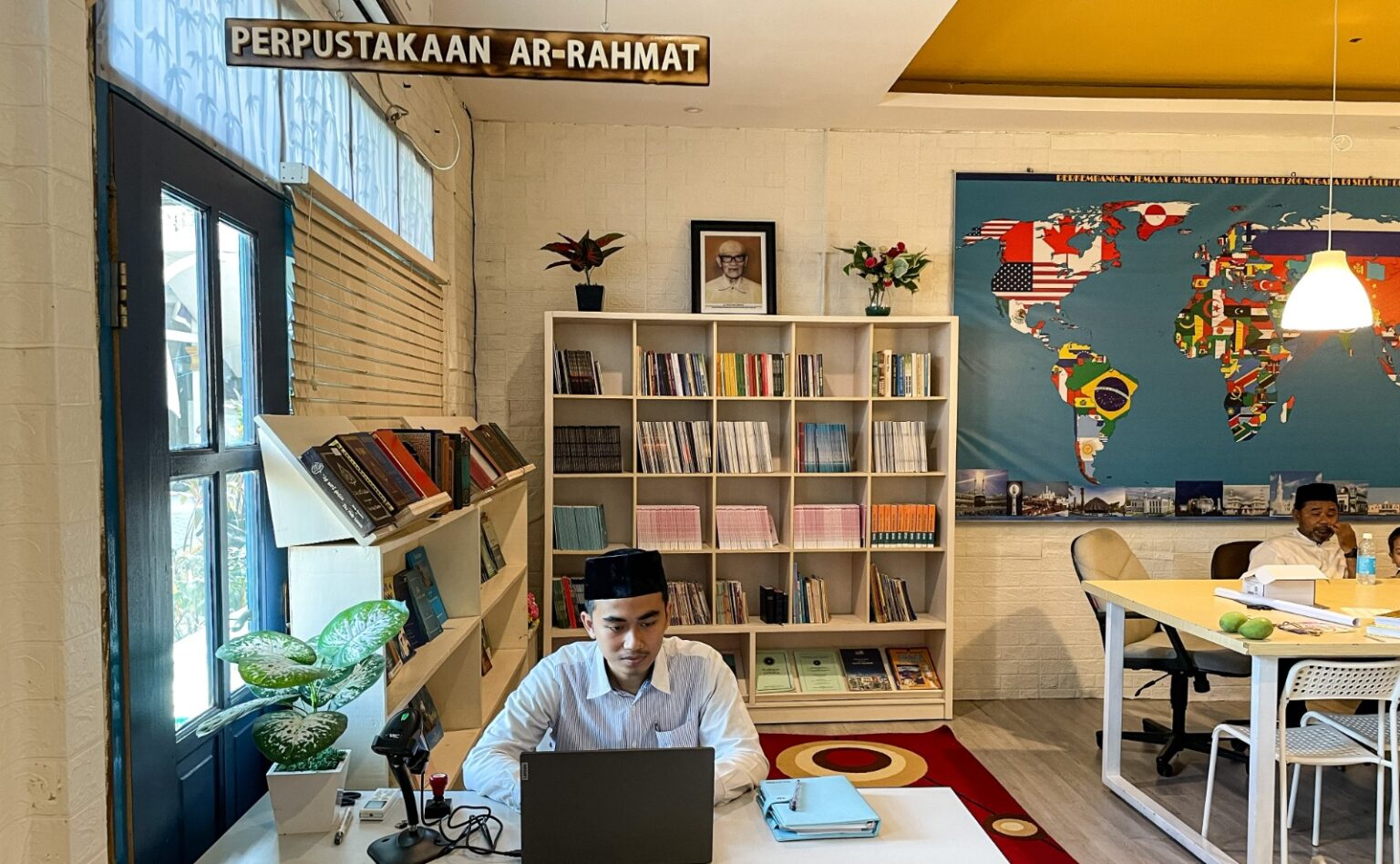 Perpustakaan Ar Rahmat Peninggilan Banten