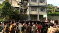 Keren! Hari Batik Nasional, SMA Plus Al Wahid Ramai-ramai Berbatik