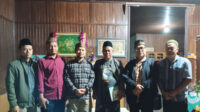 Mubaligh dan Pengurus Ahmadiyah Kaltim Silaturahmi ke FKUB Kutai Barat, Hadiahkan 3 Buah Buku