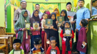 JAI Hinai Bagikan Al-Quran dan Iqro untuk Anak-Anak Desa, Dorong Semangat Mengaji