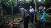 Sambut Tahun Baru, Komunitas Clean The City Pontianak  Aksi Bersih-Bersih di Taman Kota