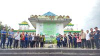 Gandeng Pemda dan Komunitas, Ahmadiyah Konawe Selatan Tanam Puluhan Pohon di Sekitar Masjid Agung
