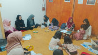 Gelar Pertemuan Rutin, Lajnah Imaillah Cibereum Bogor Soroti Kesehatan Fisik dan Emosional