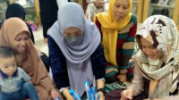 Asah Kreativitas, Lajnah Imaillah Ciherang Buat Buket Snack Bersama