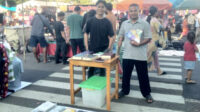 Antusiasme Tinggi di Car Free Day Surabaya, Lapak Buku Muslim Ahmadiyah Tarik Perhatian