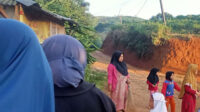 Sehari Setelah Perpisahan Kelas, Kerja Bakti Lajnah Imaillah Digelar di  SDN Citalahab