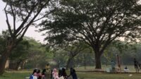 Piknik Literasi Lajnah Imaillah Panunggangan Pusat Digelar di Tepi Danau, Kegiatan Produktif Penuh Makna