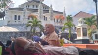 Jemaat Ahmadiyah Singaparna Gelar Donor Darah Selepas Sholat Jumat, Diwarnai 5 Hal Menarik